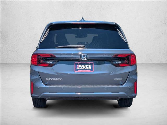 Used 2025 Honda Odyssey Touring image 7