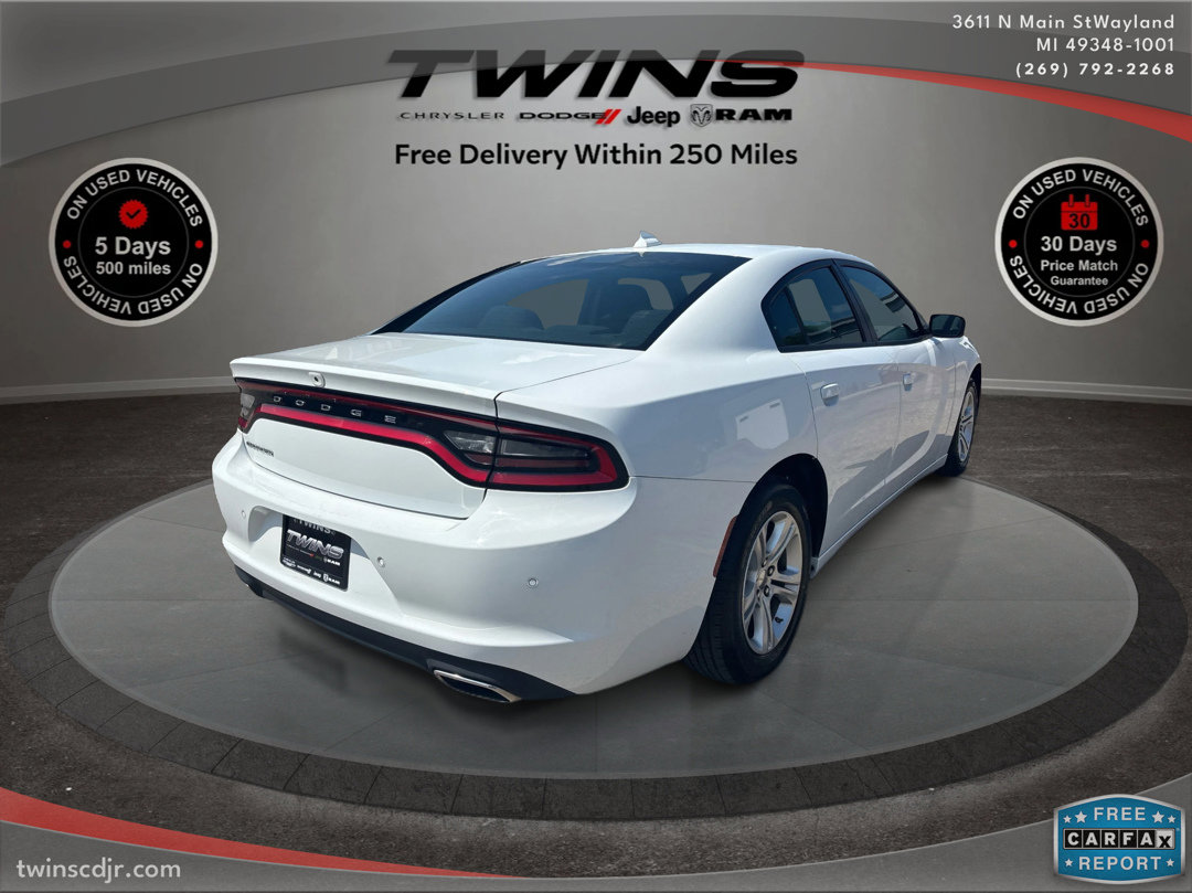 Used 2023 Dodge Charger SXT image 1