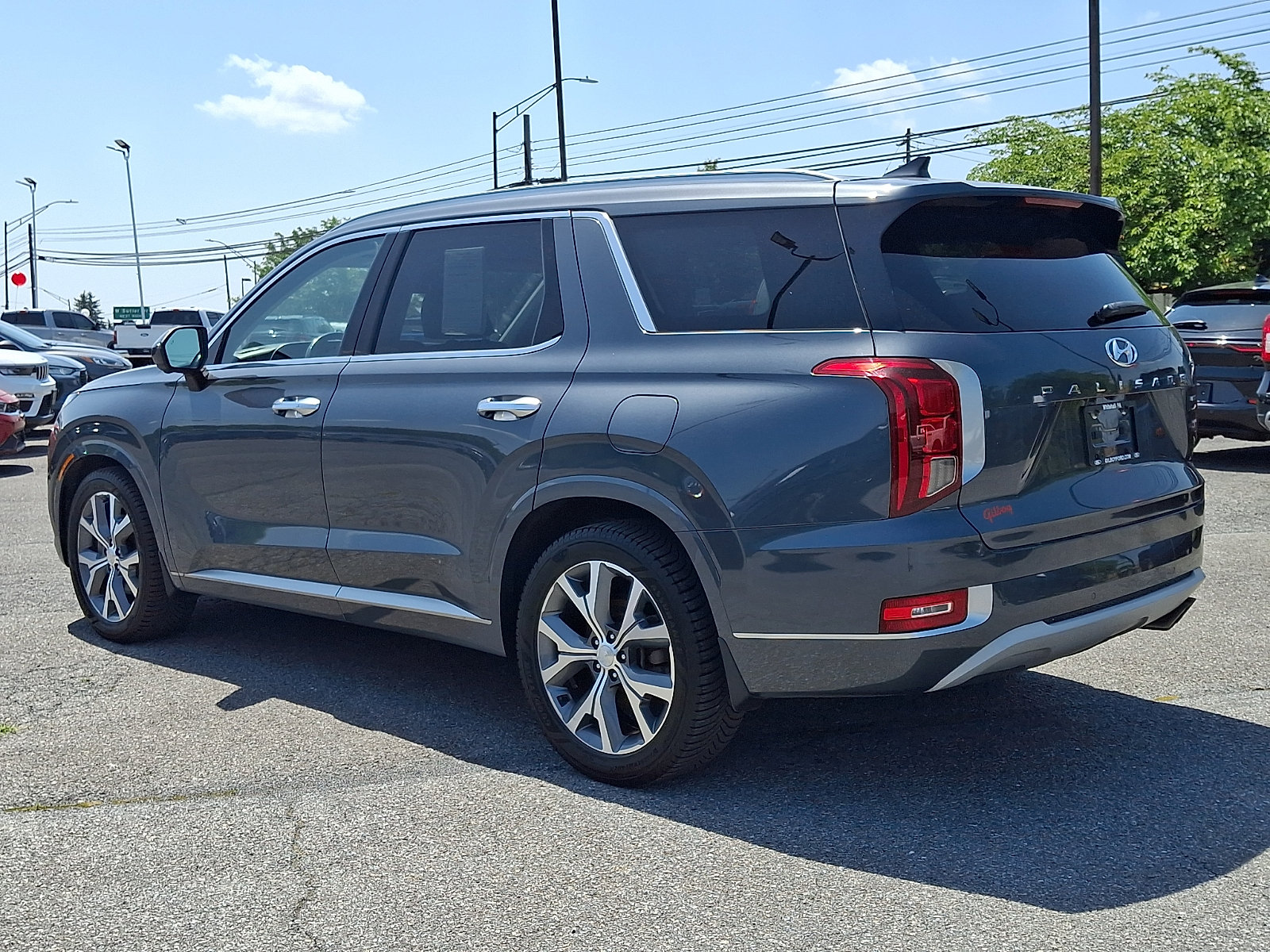 Used 2021 Hyundai Palisade Limited w/ Winter Package AWD/4WD image 4