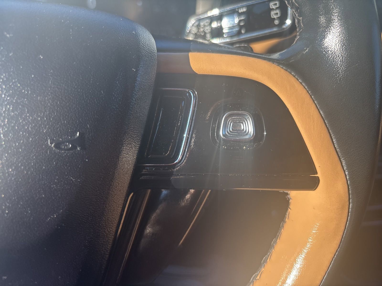 Used 2022 Lincoln Corsair Reserve w/ Sport Package image 14