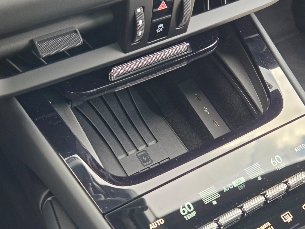 New 2025 Porsche Cayenne GTS image 25