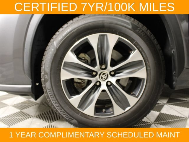 Used 2023 Toyota Highlander XLE FWD image 28