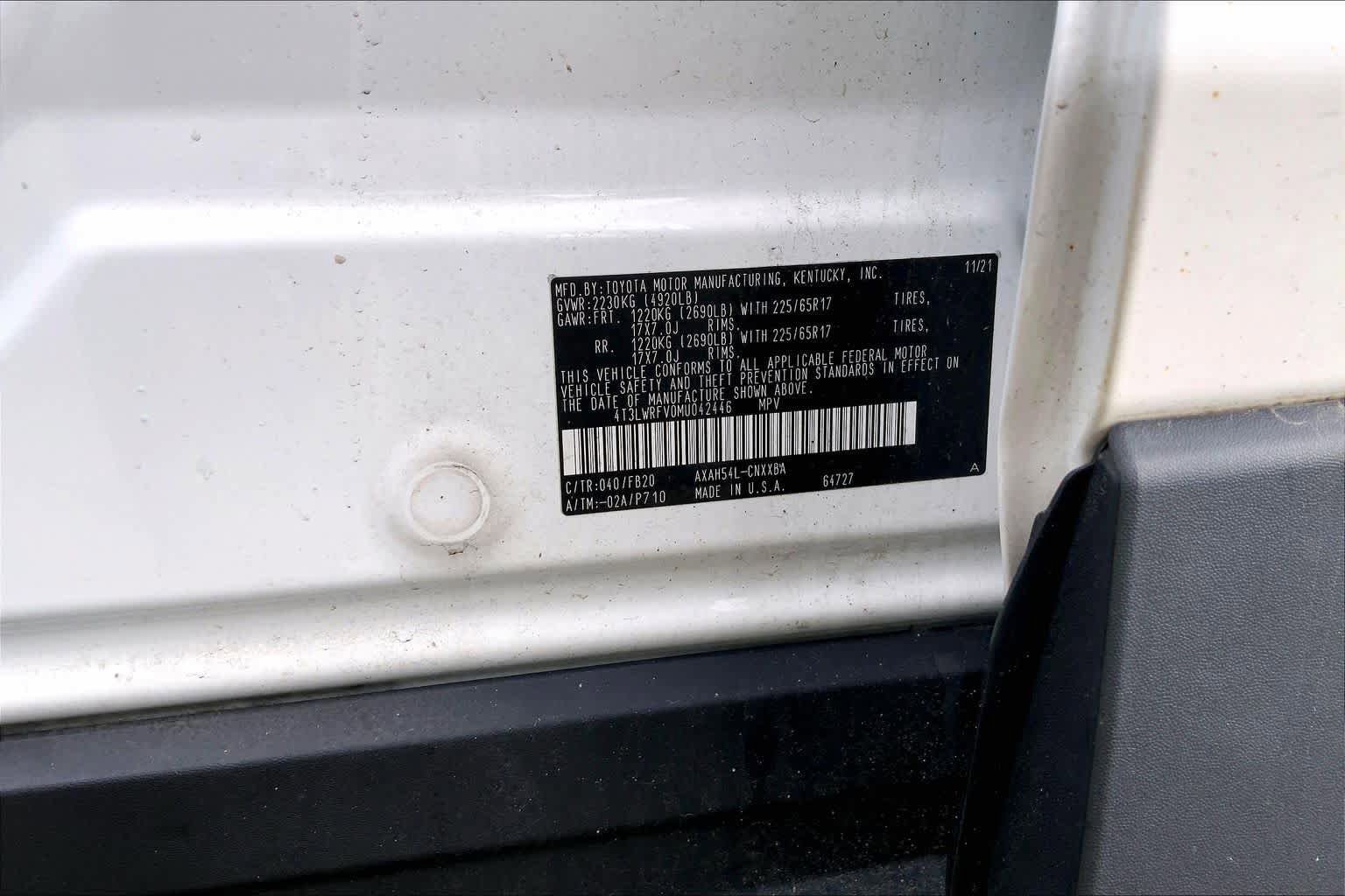 Used 2021 Toyota RAV4 LE image 37