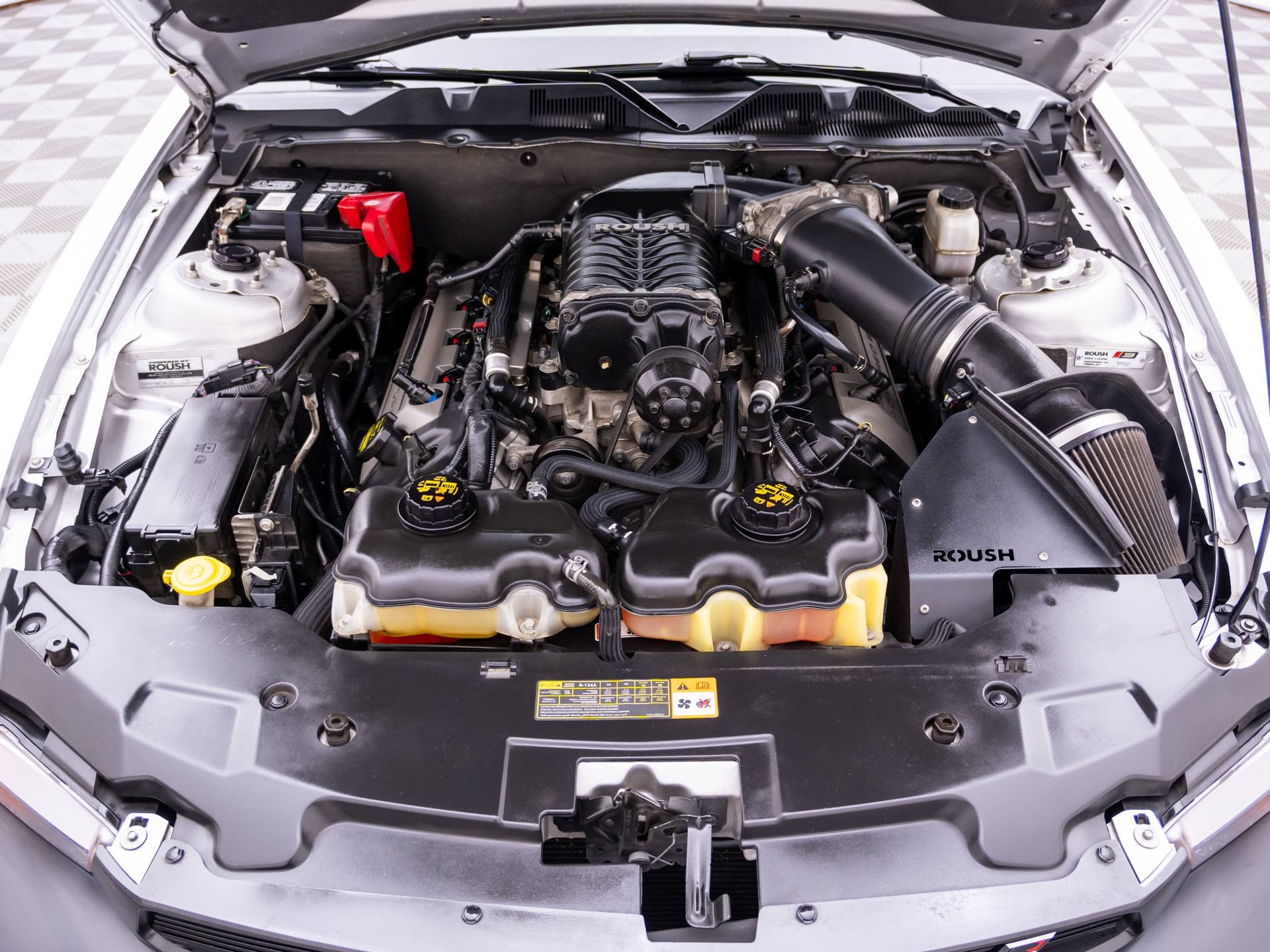 Used 2012 Ford Mustang GT Premium w/ Brembo Brake Pkg RWD image 32