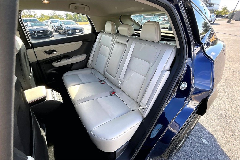 Used 2023 Nissan Ariya AWD image 24