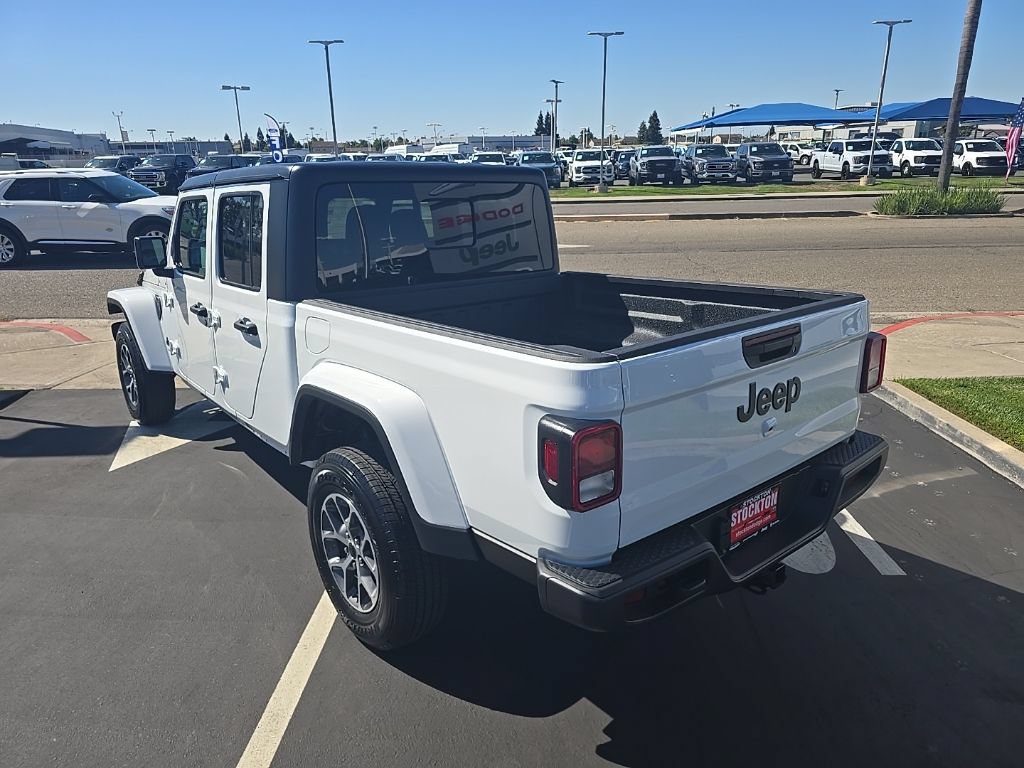 New 2025 Jeep Gladiator Sport AWD/4WD image 18