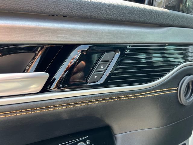 New 2026 Jeep Grand Wagoneer 4WD image 13