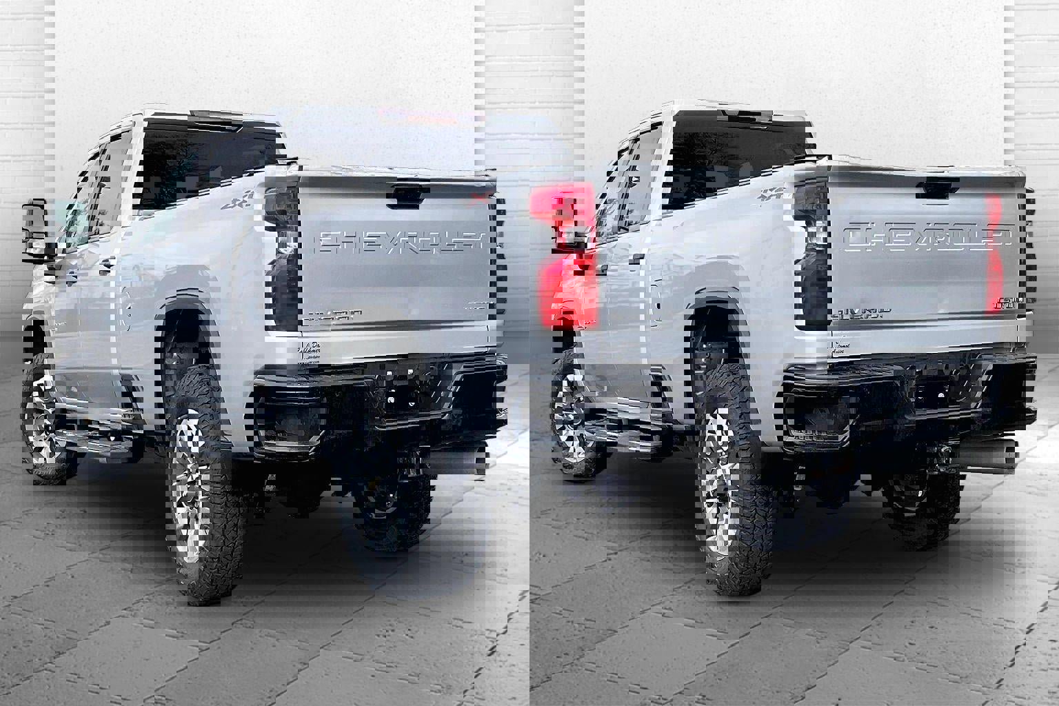 Used 2023 Chevrolet Silverado 2500 Custom w/ Custom Value Package image 11