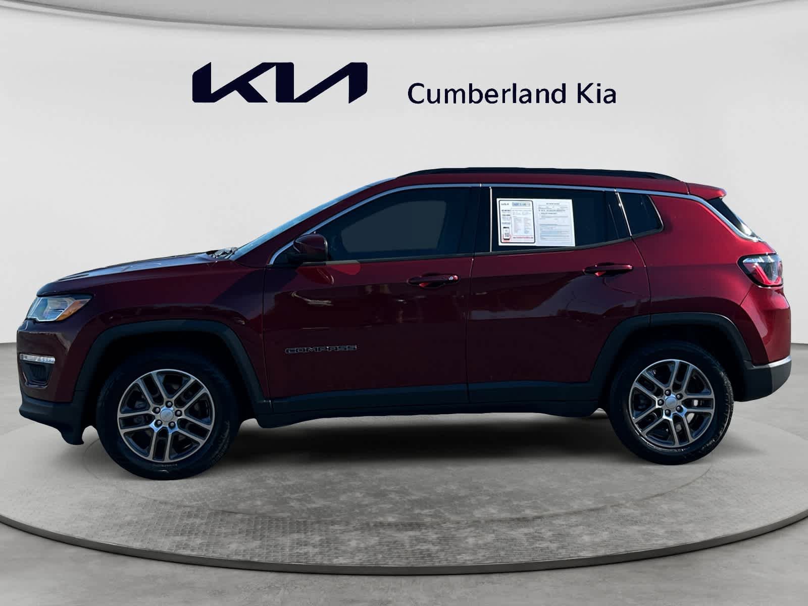 Used 2020 Jeep Compass Latitude FWD image 2
