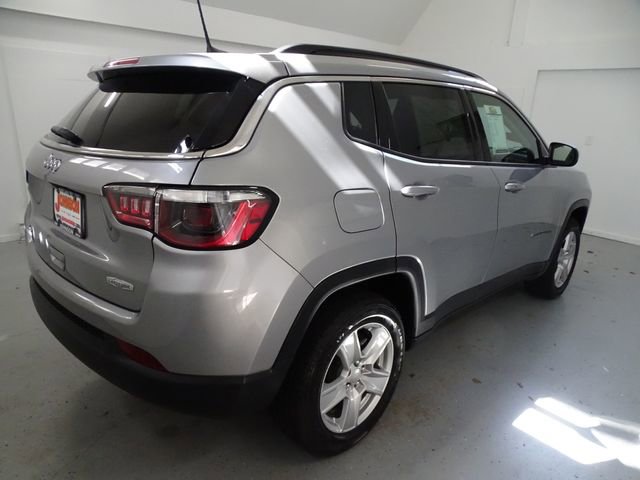 Certified 2022 Jeep Compass Latitude image 18
