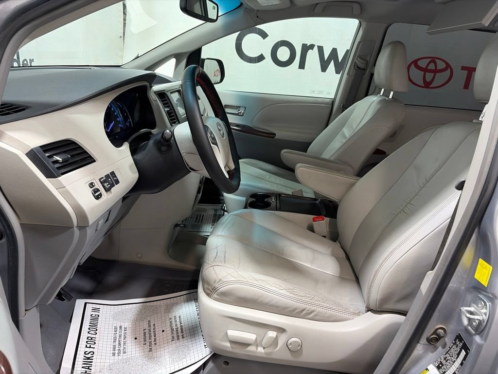 Used 2011 Toyota Sienna XLE w/ XLE Navigation Pkg FWD image 25