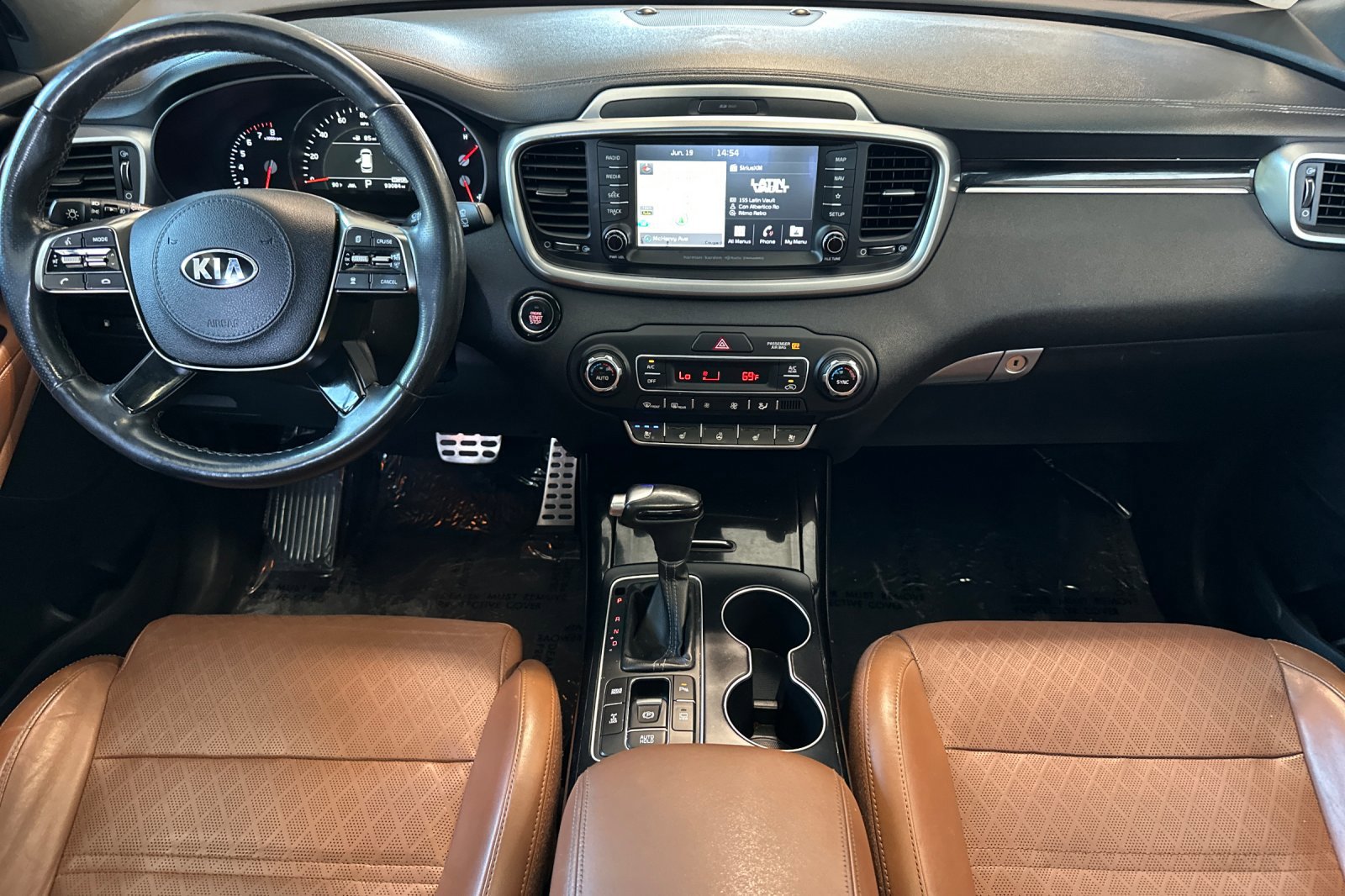 Used 2019 Kia Sorento SX image 13