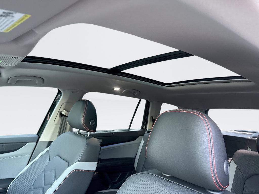 New 2026 Volkswagen Atlas Peak Edition AWD/4WD image 16