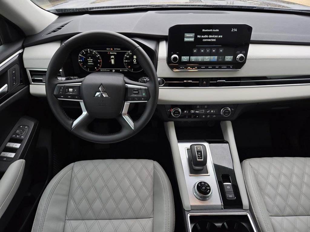 Used 2024 Mitsubishi Outlander SEL image 21