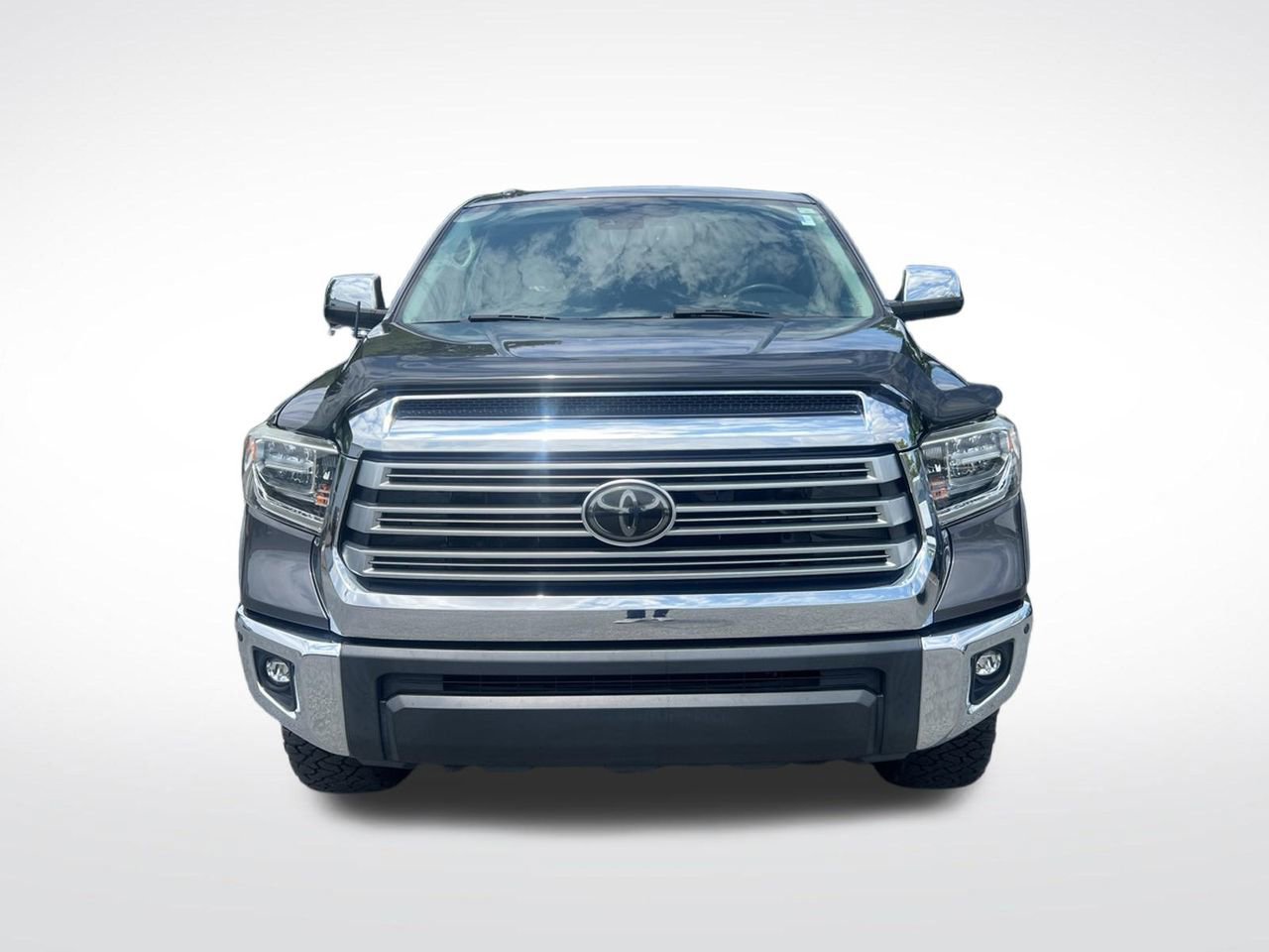 Used 2018 Toyota Tundra Limited w/ Limited Premium Package AWD/4WD image 10