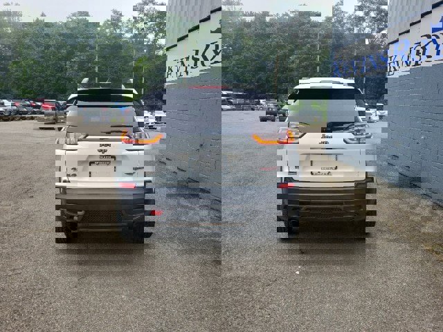 Used 2021 Jeep Cherokee Trailhawk w/ Sun, Sound & Nav Group image 6