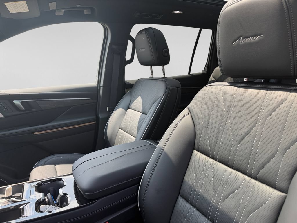 New 2026 Buick Enclave Avenir w/ Super Cruise Package AWD/4WD image 17