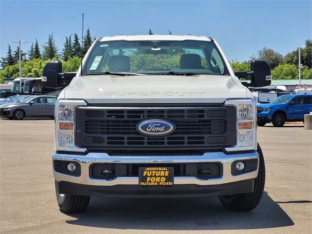 New 2025 Ford F250 XL w/ XL Chrome Package image 3