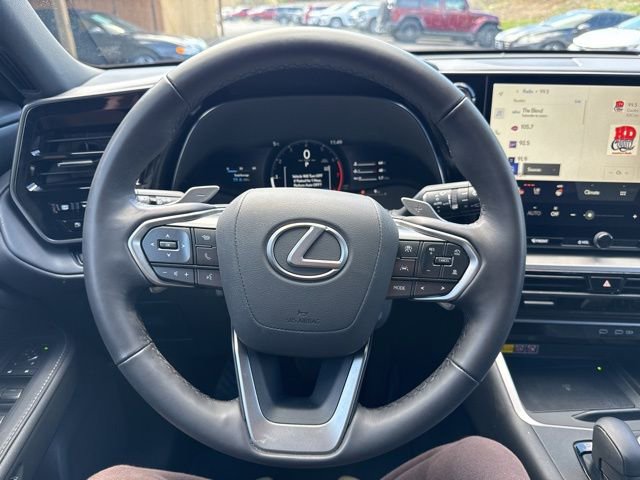 Used 2025 Lexus TX 350 AWD image 23