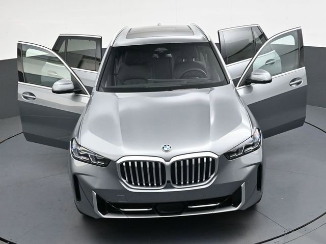 Used 2026 BMW X5 xDrive40i w/ Climate Comfort Package image 37
