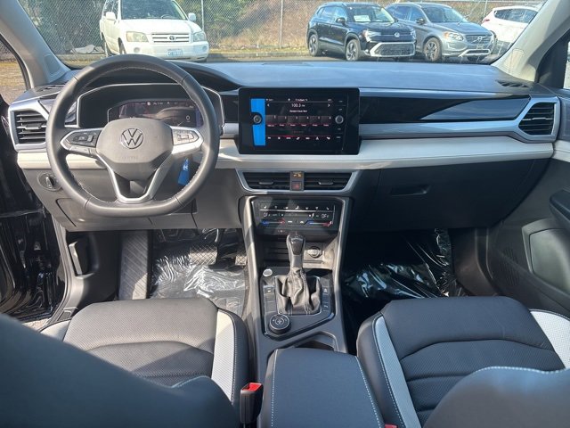 New 2025 Volkswagen Taos SEL image 25