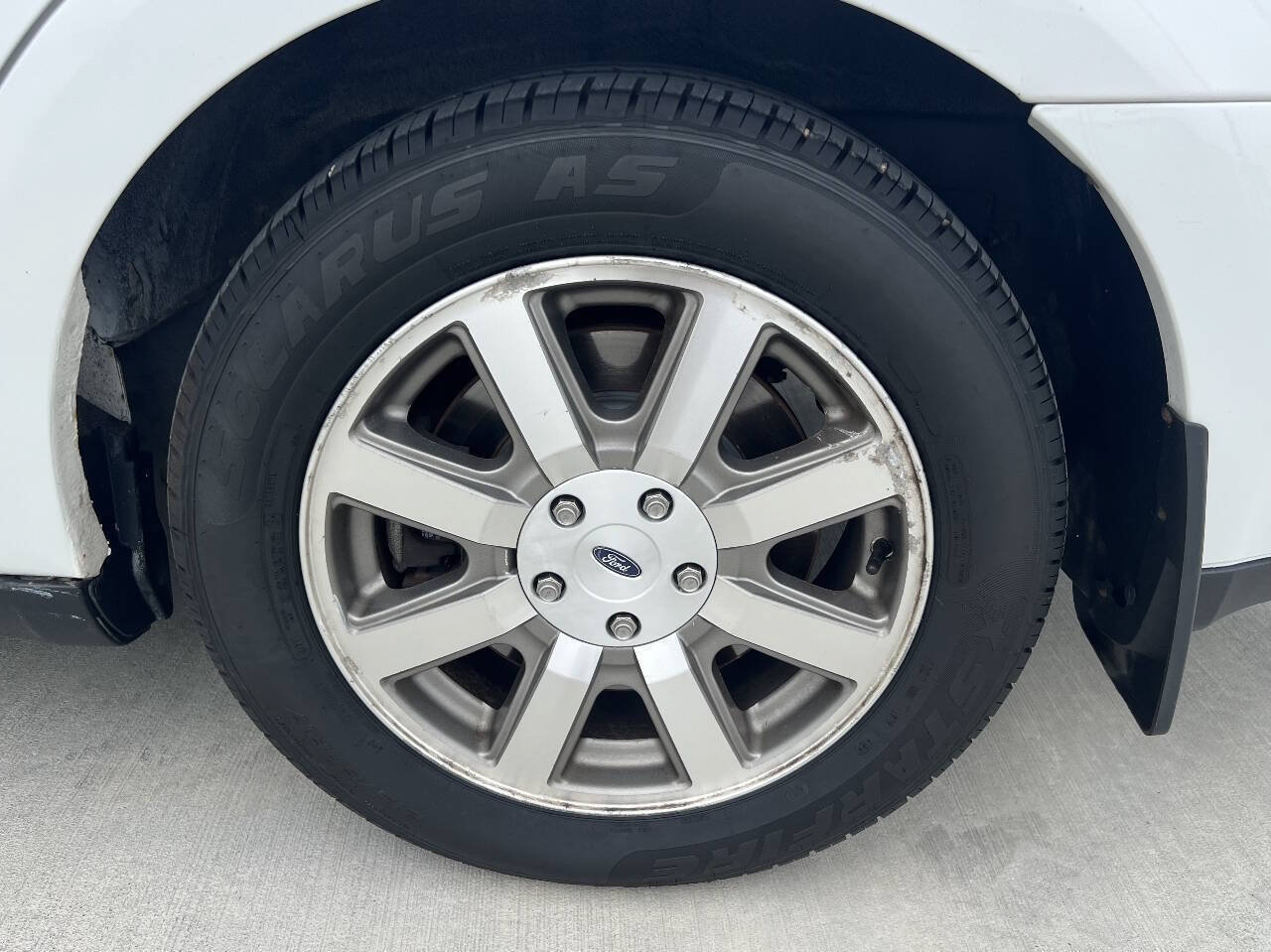 Used 2008 Ford Taurus SEL FWD image 21