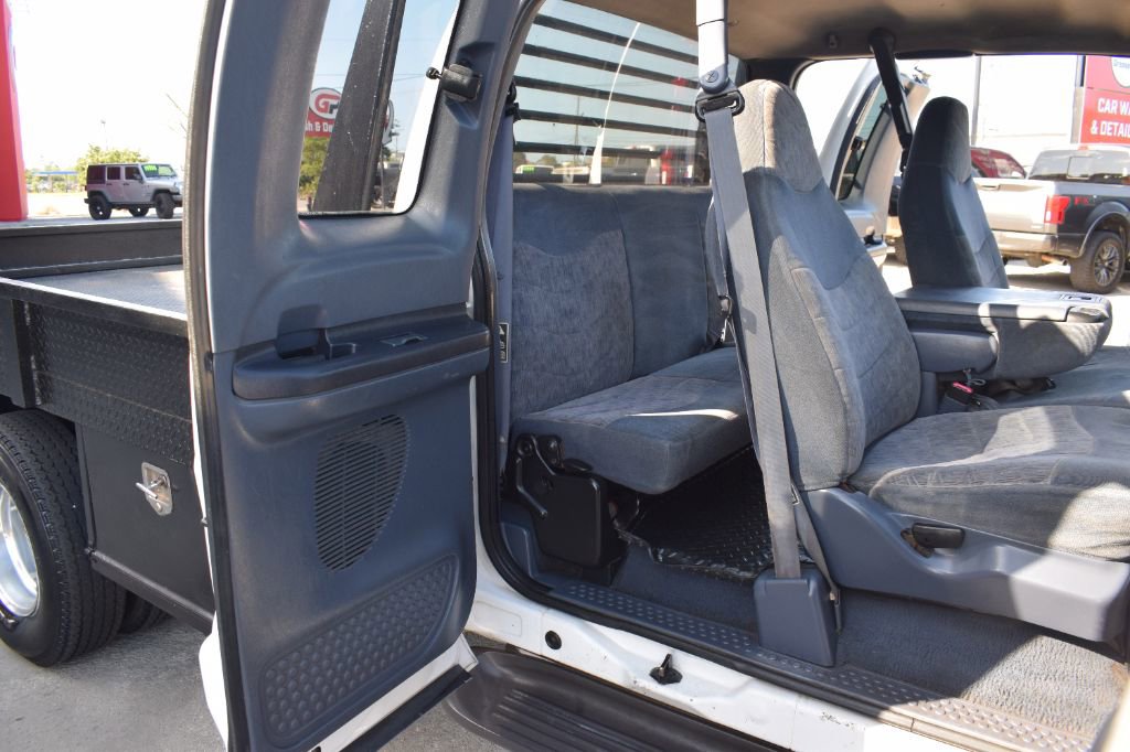 Used 2000 Ford F350 XLT image 11