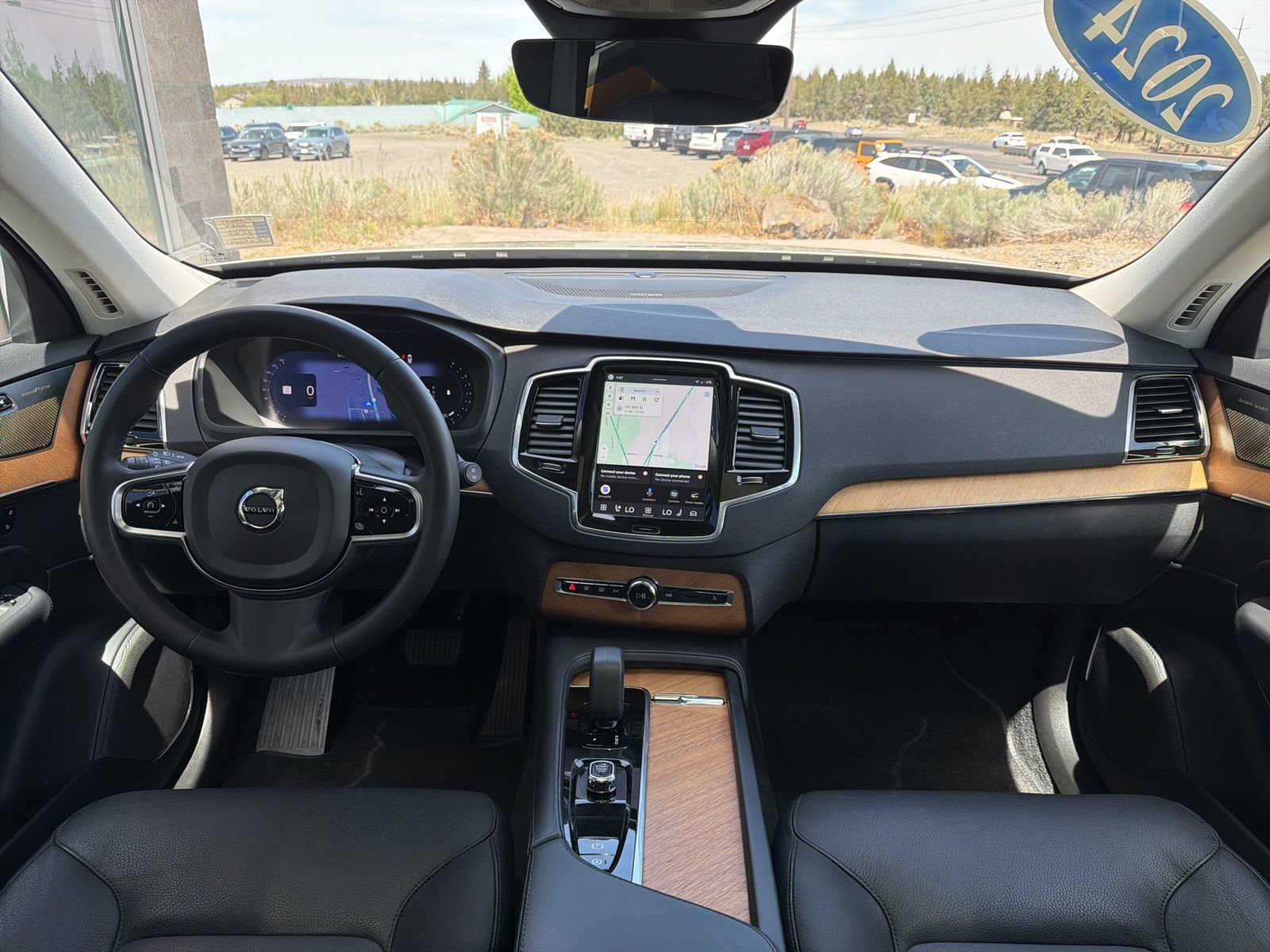 Used 2024 Volvo XC90 B6 Plus w/ Protection Package Premier AWD/4WD image 10