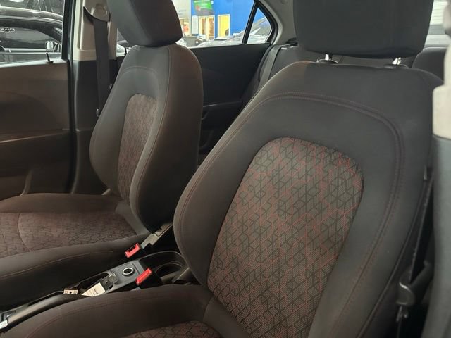 Used 2020 Chevrolet Sonic LT w/ Convenience Package FWD image 16