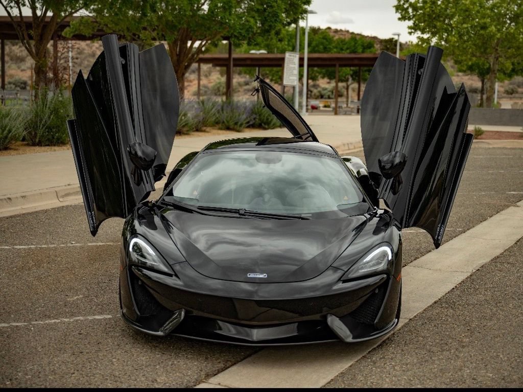 Used 2017 McLaren 570S RWD image 45