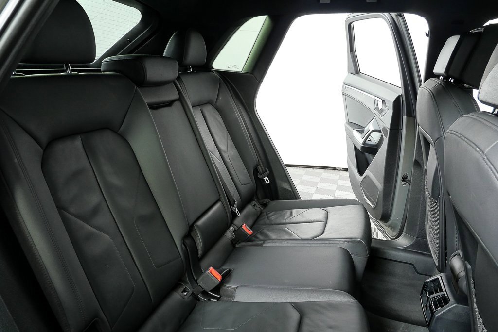 Used 2019 Audi Q3 2.0T Premium w/ Convenience Package image 20
