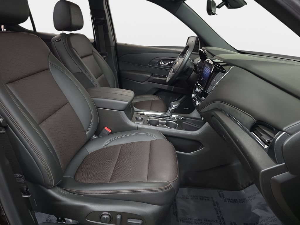 Used 2023 Chevrolet Traverse High Country AWD/4WD image 30