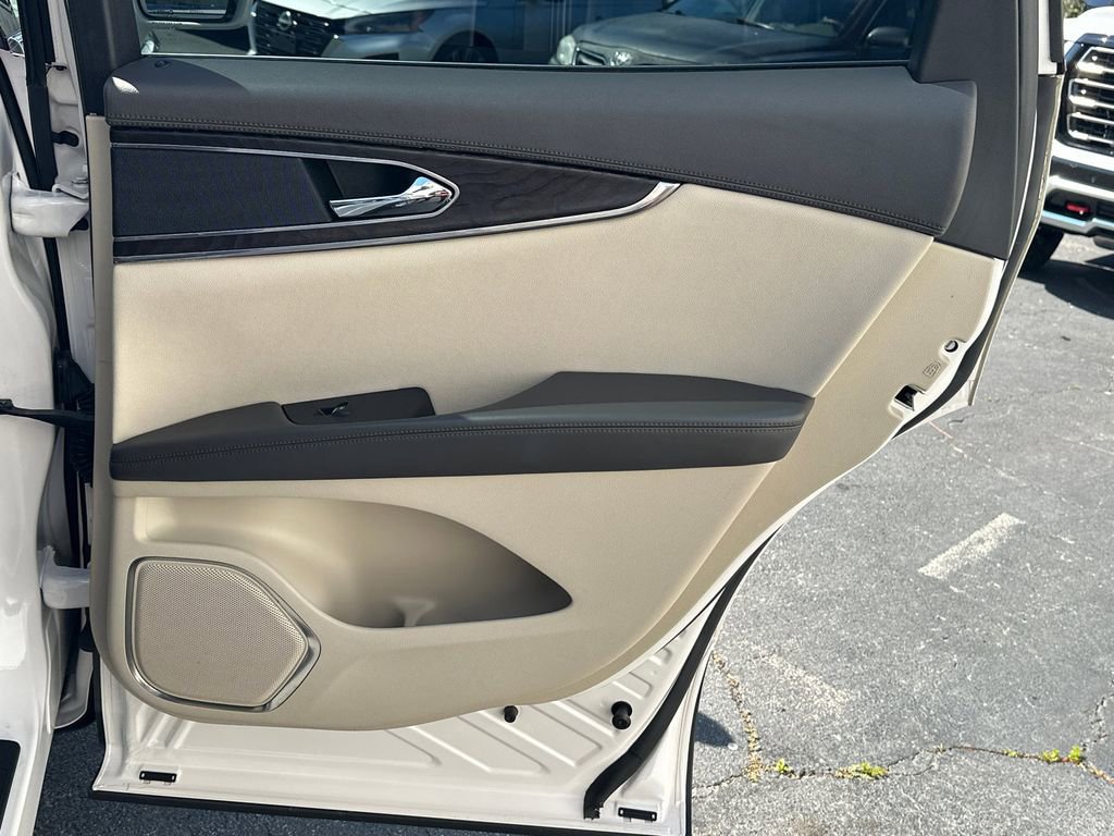 Used 2017 Lincoln MKX Select w/ Select Plus Package image 17