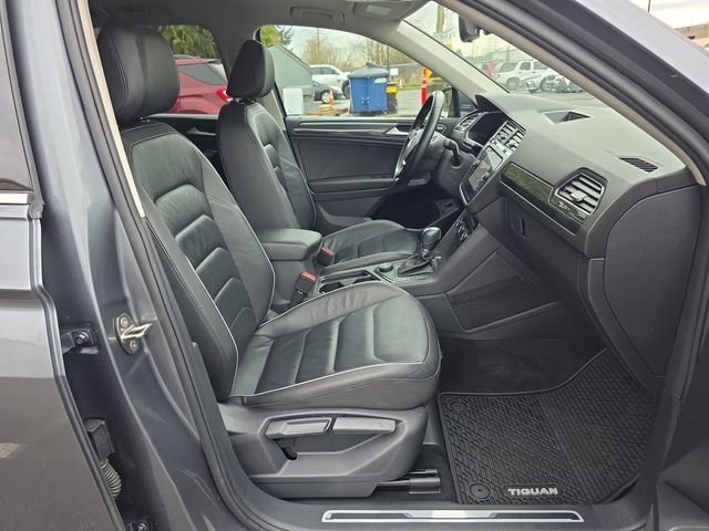 Used 2019 Volkswagen Tiguan SEL Premium image 11