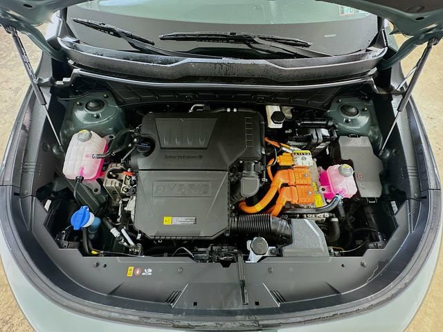 Used 2023 Kia Niro EX image 26