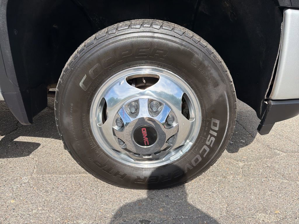 Used 2023 GMC Sierra 3500 Denali AWD/4WD image 9
