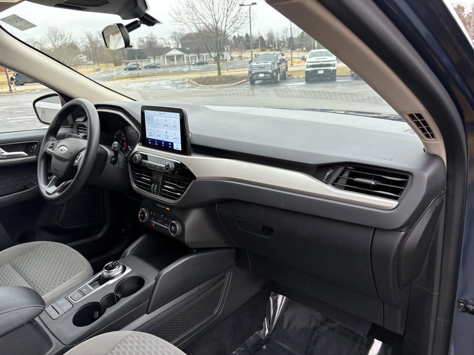 Used 2020 Ford Escape SE image 22