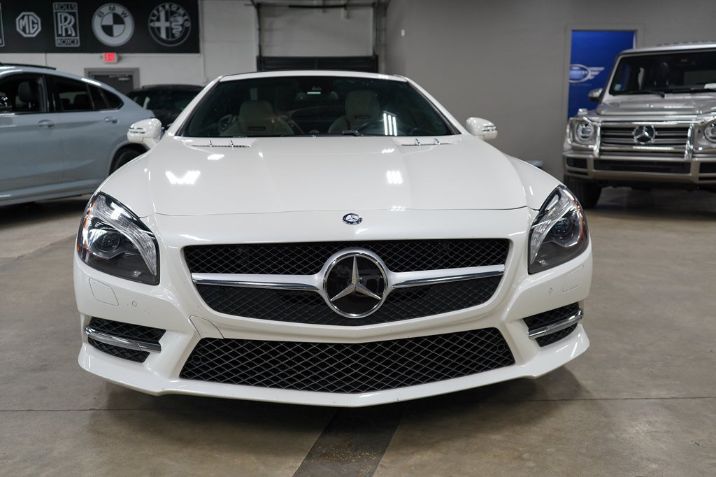 Used 2016 Mercedes-Benz SL 550 w/ Driver Assistance Package image 33