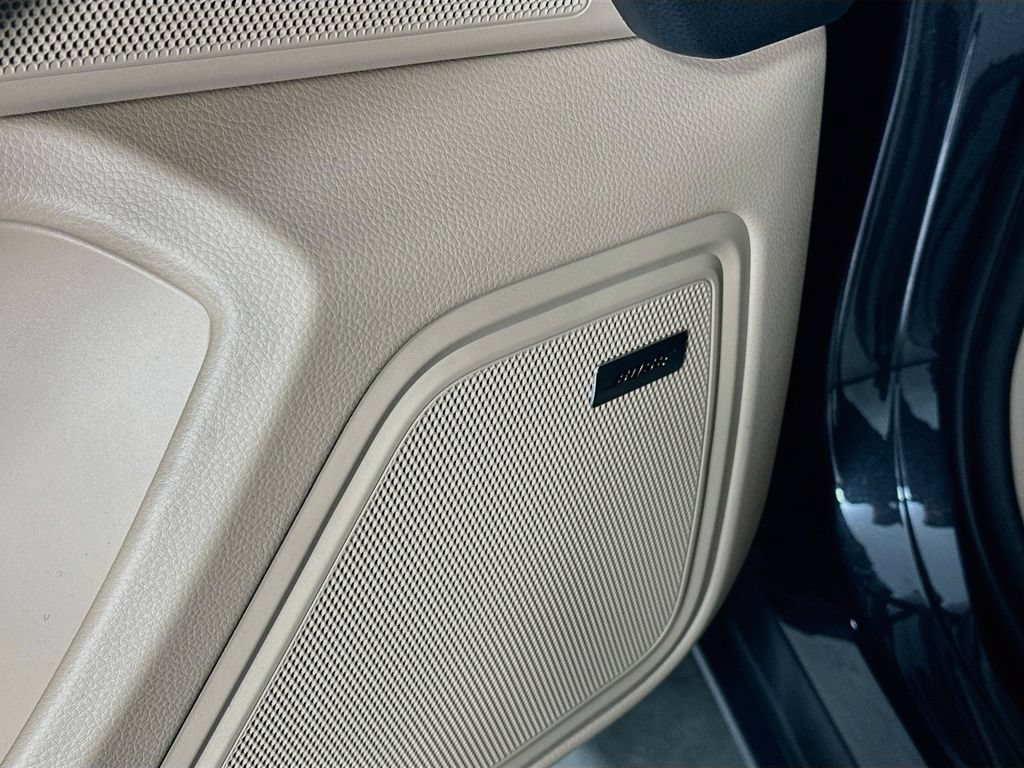 Certified 2026 Porsche Macan AWD/4WD image 21