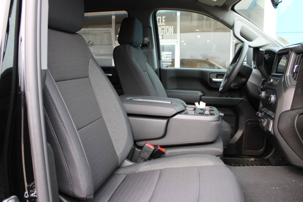 New 2025 Chevrolet Silverado 2500 Custom w/ Custom Convenience Package image 29