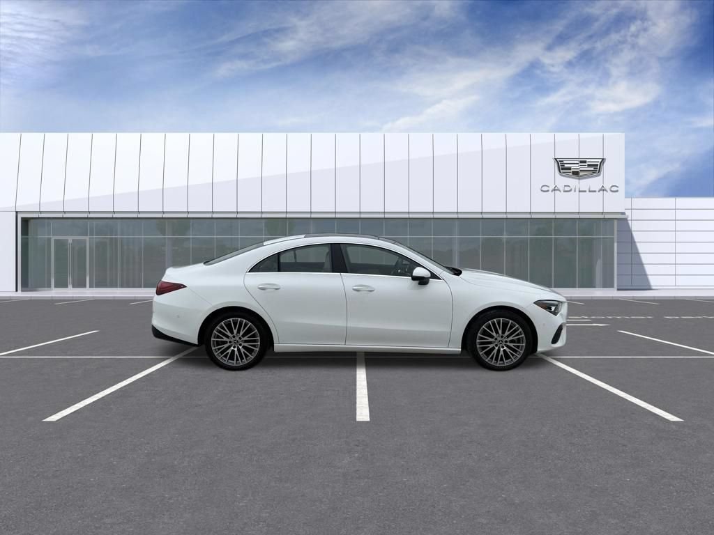 Used 2025 Mercedes-Benz CLA 250 4MATIC image 2