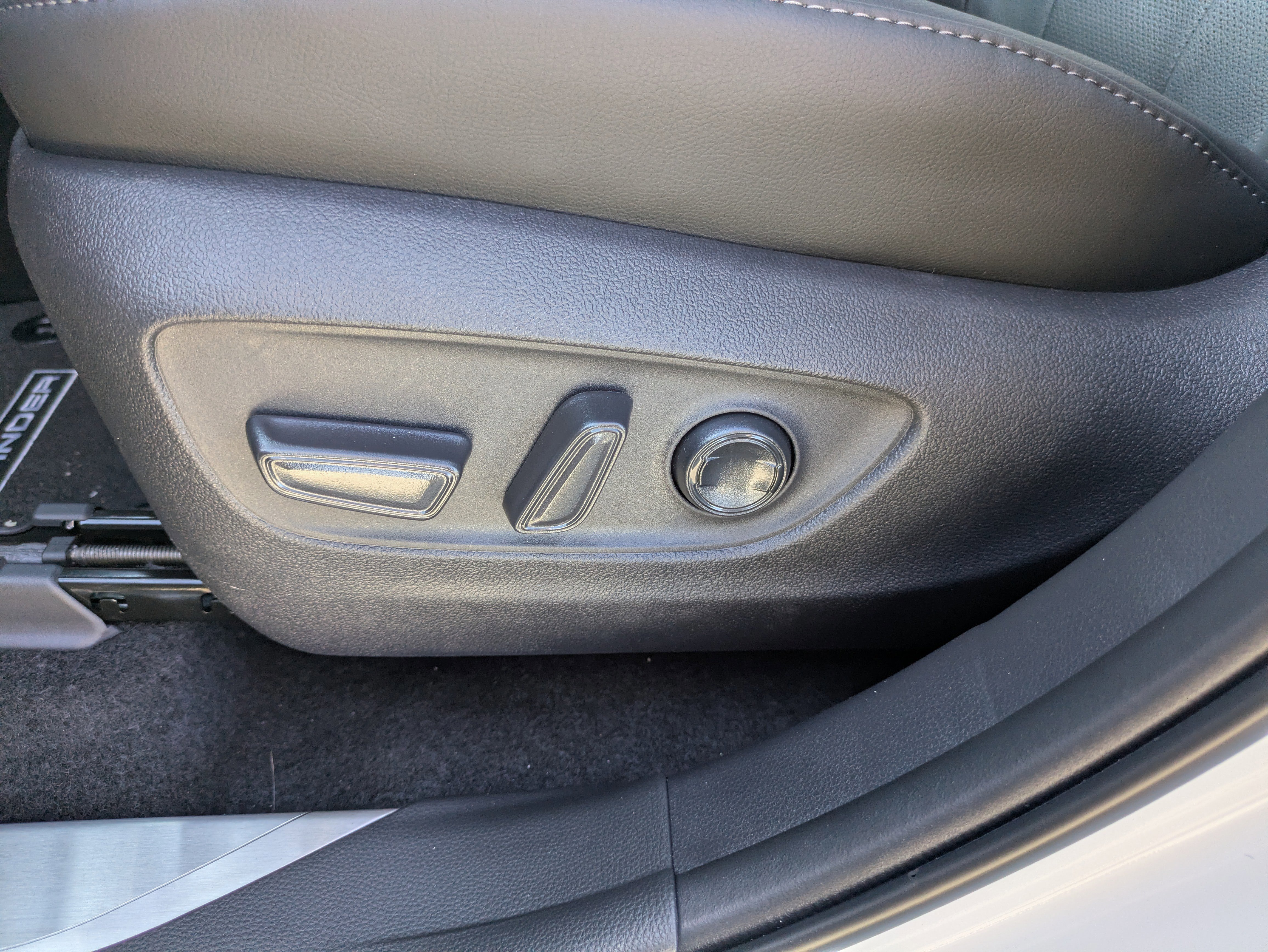 New 2026 Toyota Highlander Limited image 11