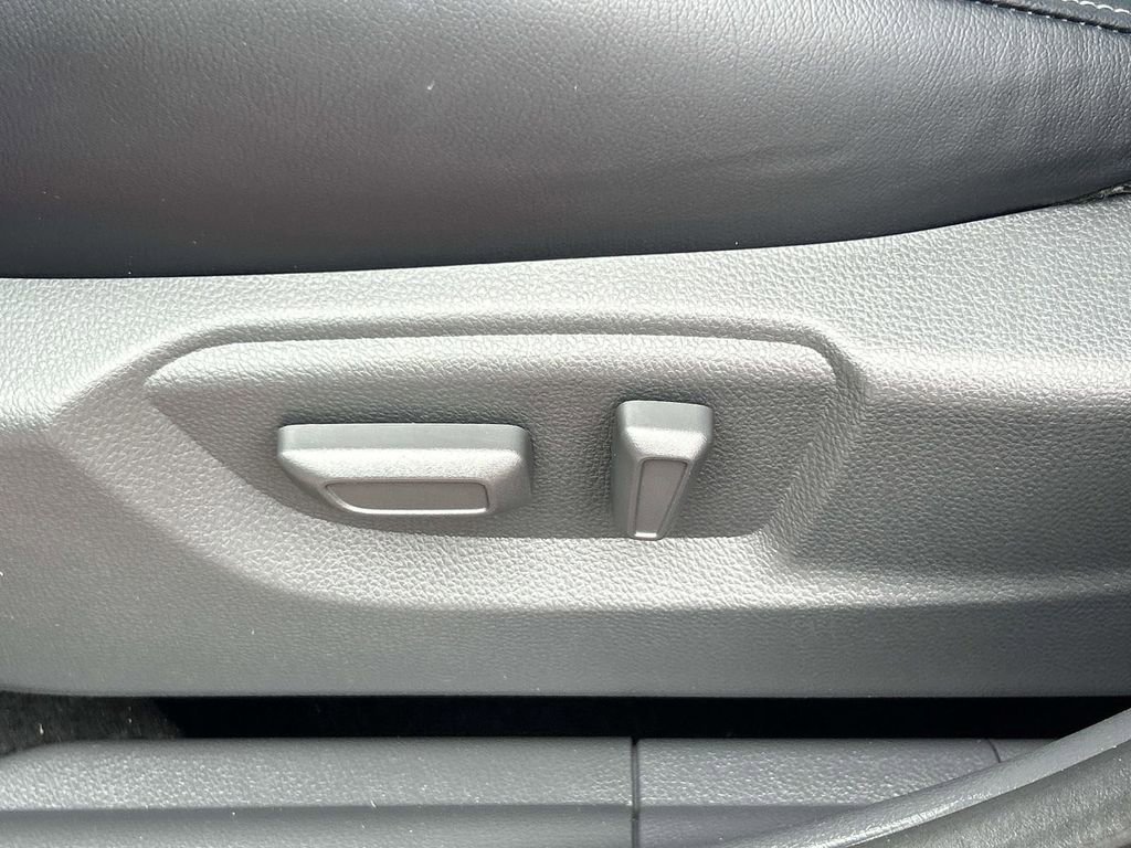 Used 2025 Mitsubishi Eclipse Cross SEL image 26