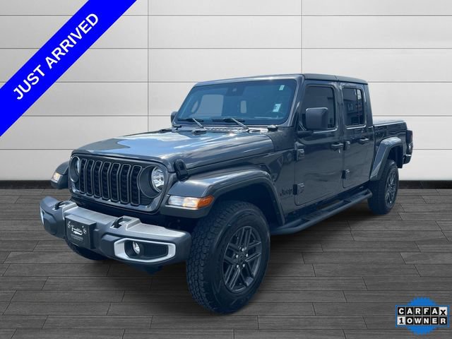 Used 2024 Jeep Gladiator Sport AWD/4WD image 8