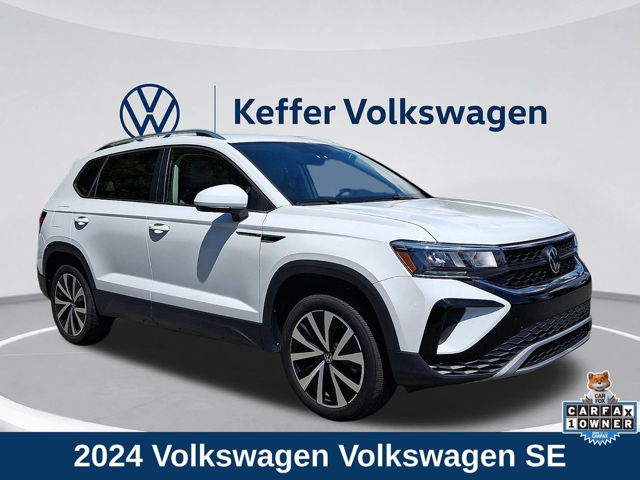 Used 2024 Volkswagen Taos SE FWD image 1