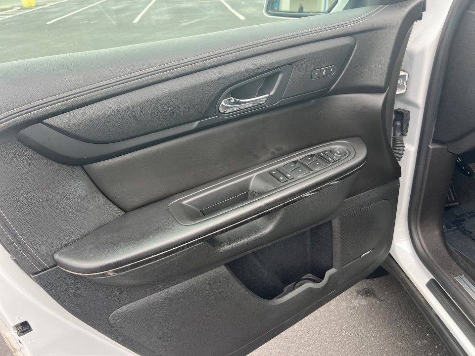 Used 2017 GMC Acadia Limited SLT image 36