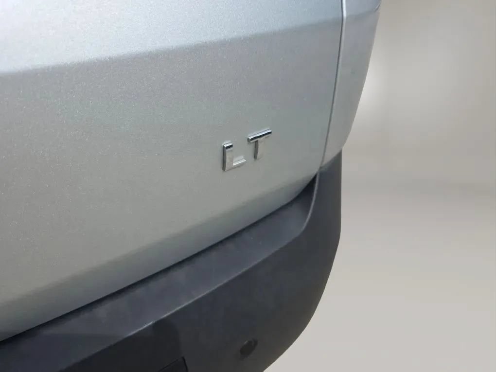 Used 2019 Chevrolet Traverse LT w/ LT Premium Package AWD/4WD image 12