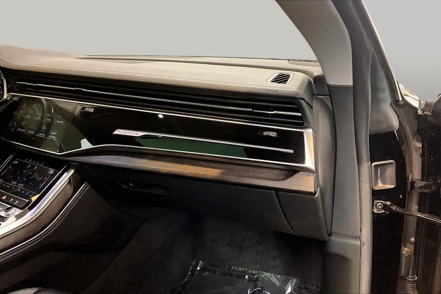 Used 2023 Audi Q8 Premium Plus w/ Premium Plus Package AWD/4WD image 19