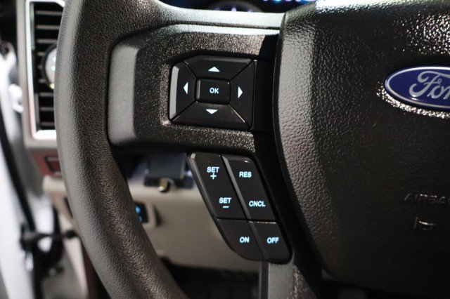 Used 2017 Ford F250 XLT w/ XLT Premium Package AWD/4WD image 36