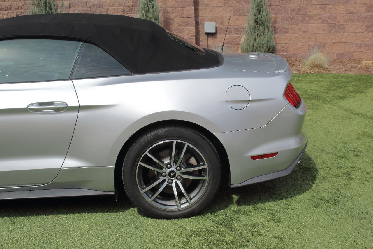 Used 2017 Ford Mustang Premium image 30